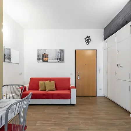 Lucky Flat, Un Momento Di Relax. Mailand